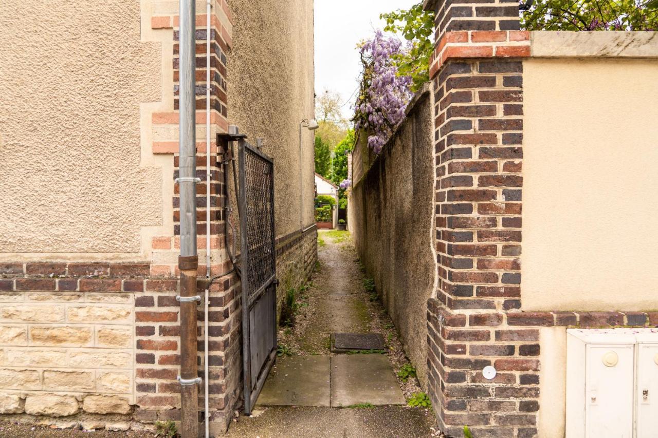 Appartement Cozy Avec Stationnement Gratuit Saint-André-les-Vergers Buitenkant foto